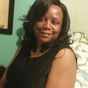 Meet your Posher, Gloria